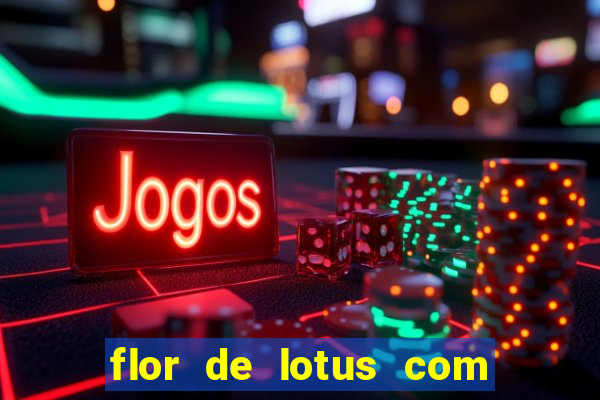 flor de lotus com lua tatuagem